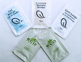 5) Pouchs con diferentes contenidos